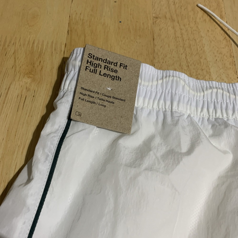 Nike Women's Windrunner High-Waisted Woven Open-Hem Pants Sail/Midnight Size XL - Picture 7 of 9